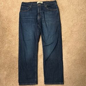 Men’s blue jeans from Wrangler, barely worn!